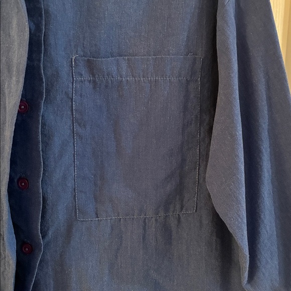 Vintage Hampton Place Women’s Blue Button-Up Shirt - Picture 2 of 7